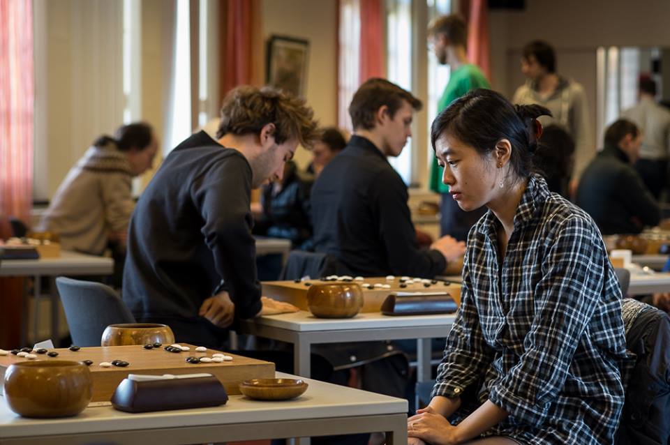 Li Yue 5 dan at the Amsterdam International Go Tournament in 2015.  Photo by Harry van der Krogt.
